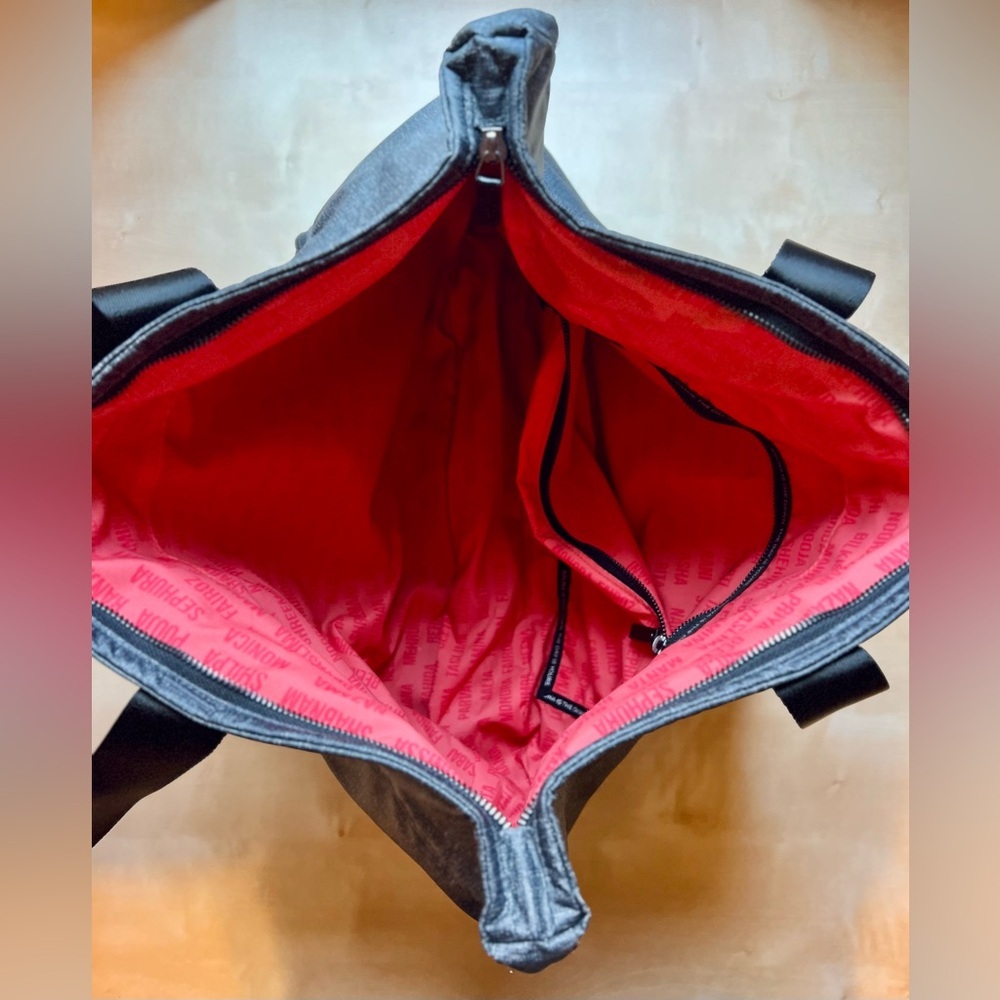 Aruna Aamina Yoga Tote in Charcoal with red lining gym bag beach bag - Picture 7 of 10